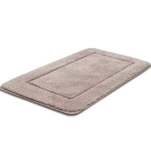 Rutschfester Badteppich für Badezimmer, wasserabsorbierendes Mikrofaser-Material, bequem und leicht zu reinigen