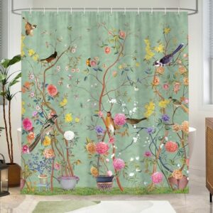 Kunstvoll gestalteter Duschvorhang mit grünem Hintergrund, Baum-, Vogel- und Blumenmuster. Wasserfester Duschvorhang für die Badezimmerdekoration.