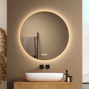 Der EMKE runde Badspiegel mit Beleuchtung ist ein echter Hingucker in Ihrem Badezimmer. Mit seinem minimalistischen Design passt er sich perfekt in jede Badezimmerdekoration ein und verhindert grelles Licht, indem die Hintergrundbeleuchtung eine angenehme Atmosphäre schafft.