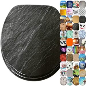 Hochwertiger WC-Sitz mit Absenkautomatik und verschiedenen Toilettendeckeln zur Auswahl. Bequemer Sitzkomfort und lange Haltbarkeit.