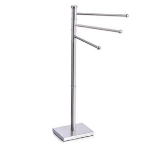 Edelstahlhänder für ein Handtuch in einem modernen Bad