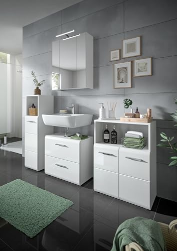 Moderne Badezimmer-Kombination in Weiß mit zeitlosem Design und viel Raum für persönliche Bedürfnisse.