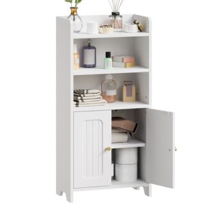Bewährte Qualität für Ihr Badezimmer: Kleiner Badezimmerschrank mit drei hohen, verstellbaren Einlegeböden und ausreichend Platz für persönliche Gegenstände.