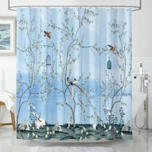 Duschvorhang mit kreativem Design, blauem Hintergrund und Baum-, Vogel- und Blumen-Muster, wasserabweisend und antibakteriell behandelt